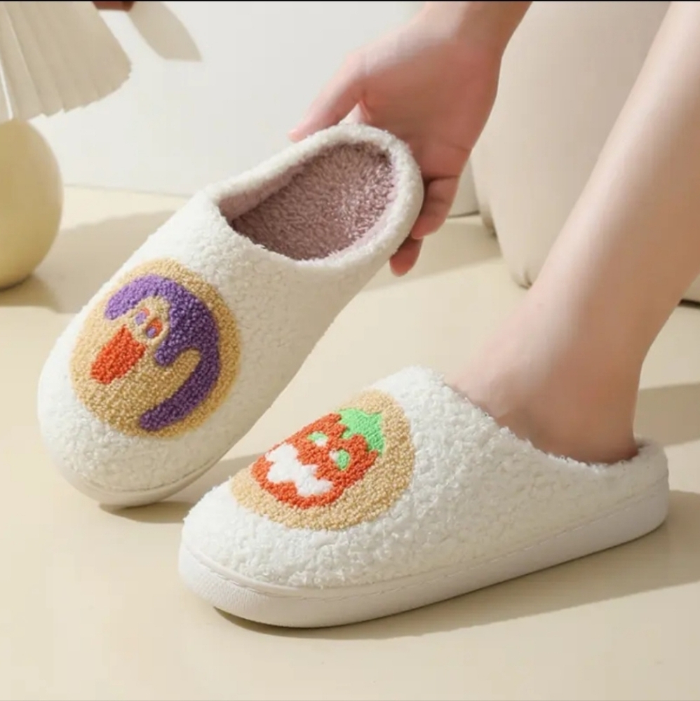 🎃🎃Halloween Cookie Slippers🎃🎃